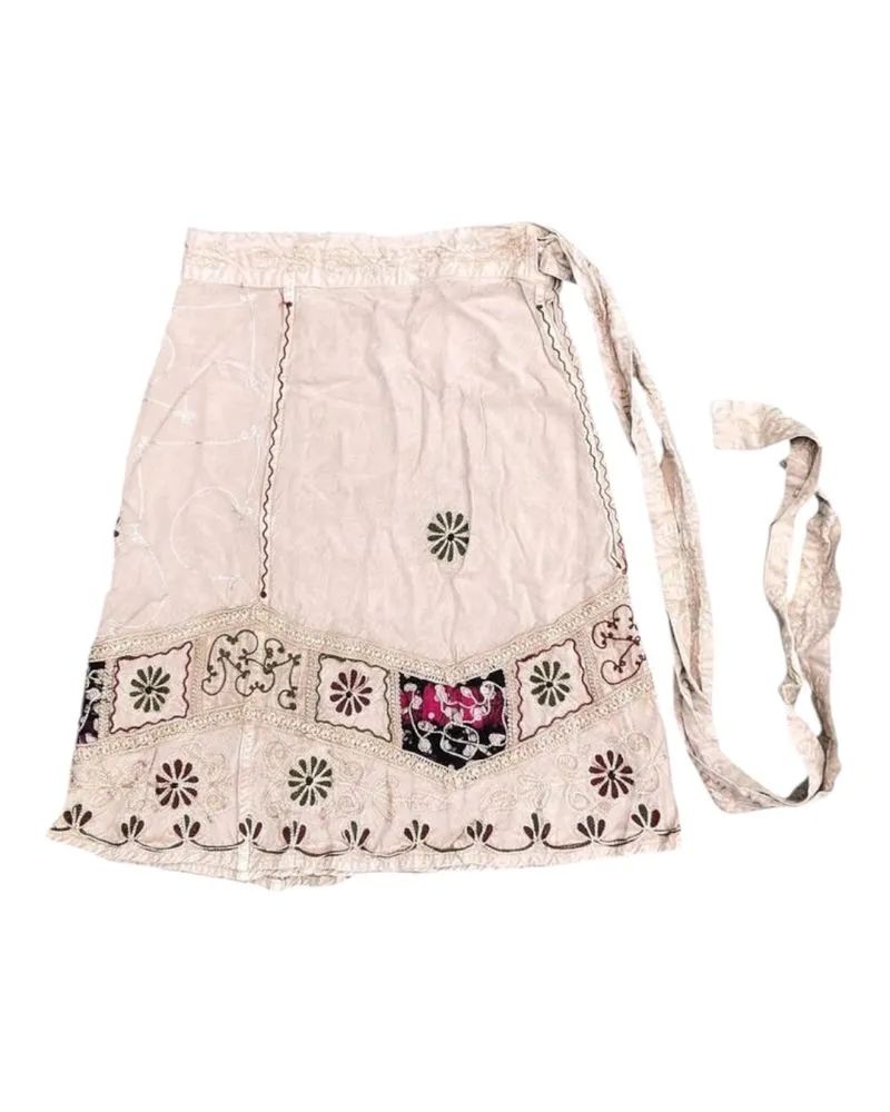 Flower Embroidered Mini Skirt photo 1