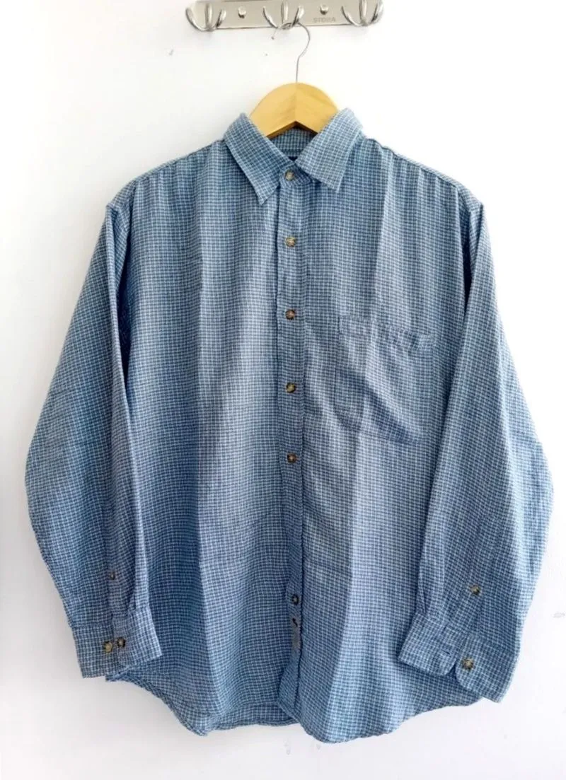 Varsity Club Long Sleeve Shirt Mens Blue

Size Large
 photo 1