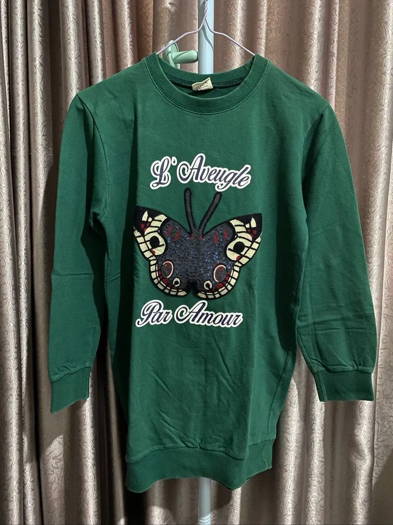 PRELOVED Sweater Hijau Butterfly photo 1