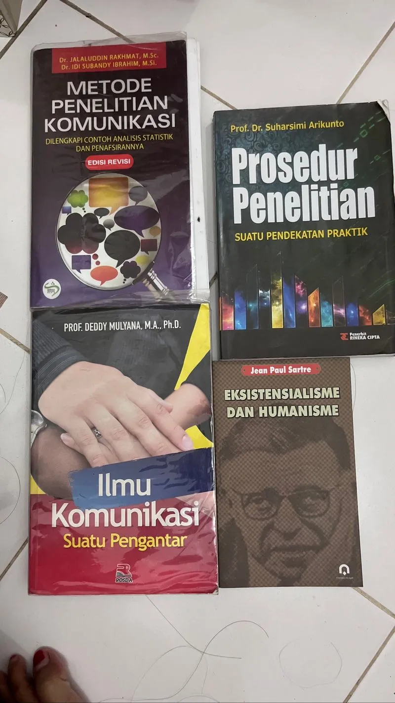 BUKU JURUSAN ILMU KOMUNIKASI photo 1
