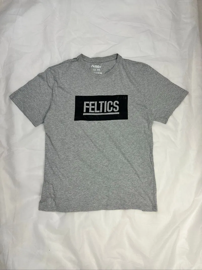 Feltic T-shirt photo 1