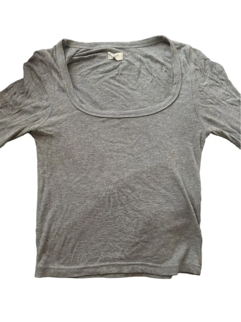 longsleeve top photo 1