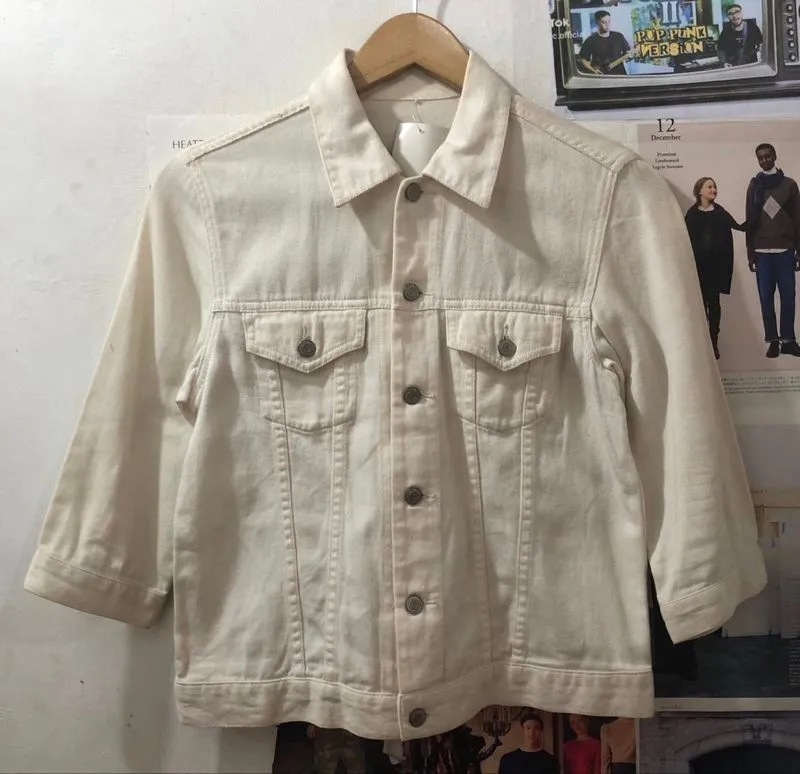 Broken White Jacket photo 1