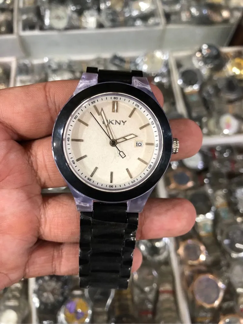Jam tangan wanita quartz fashionable photo 1