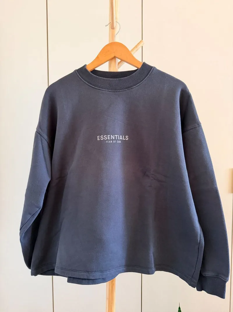 Sweater Essentials Oversized photo 1