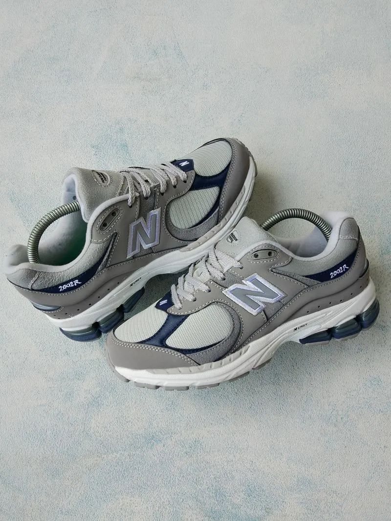 New Balance Sportswear Casual Sneakers Pria gray photo 1