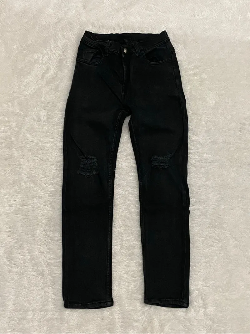 PULL & BEAR RIPPED SKINNY JEANS photo 1