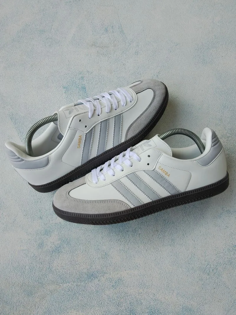 Adidas Casual Casual shoe Pria white gray photo 1