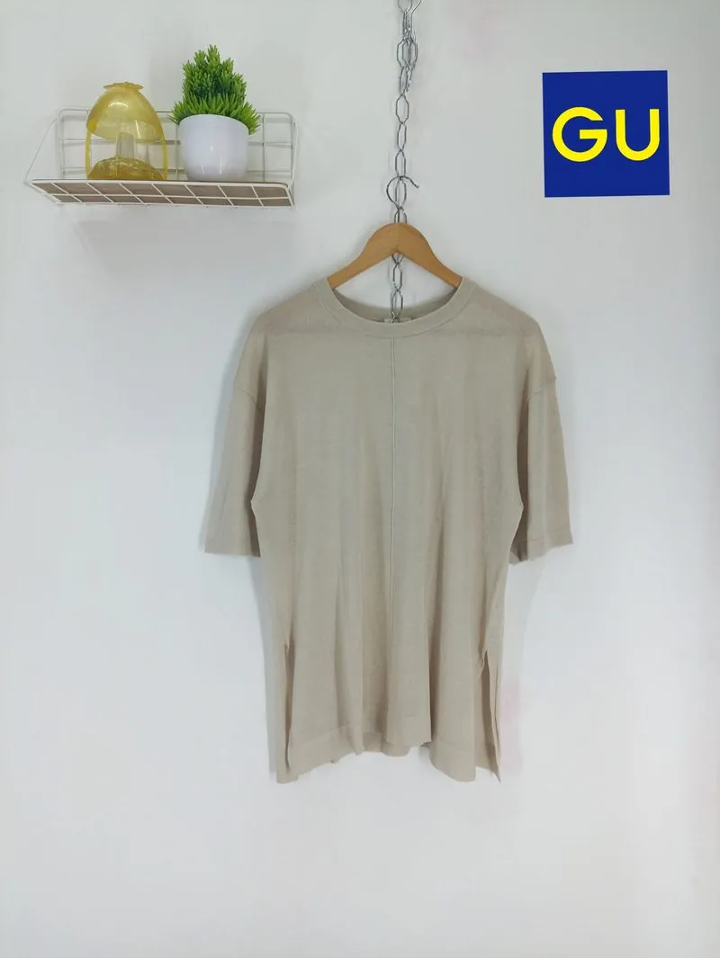 GU BY UNIQLO KNITWEAR photo 1