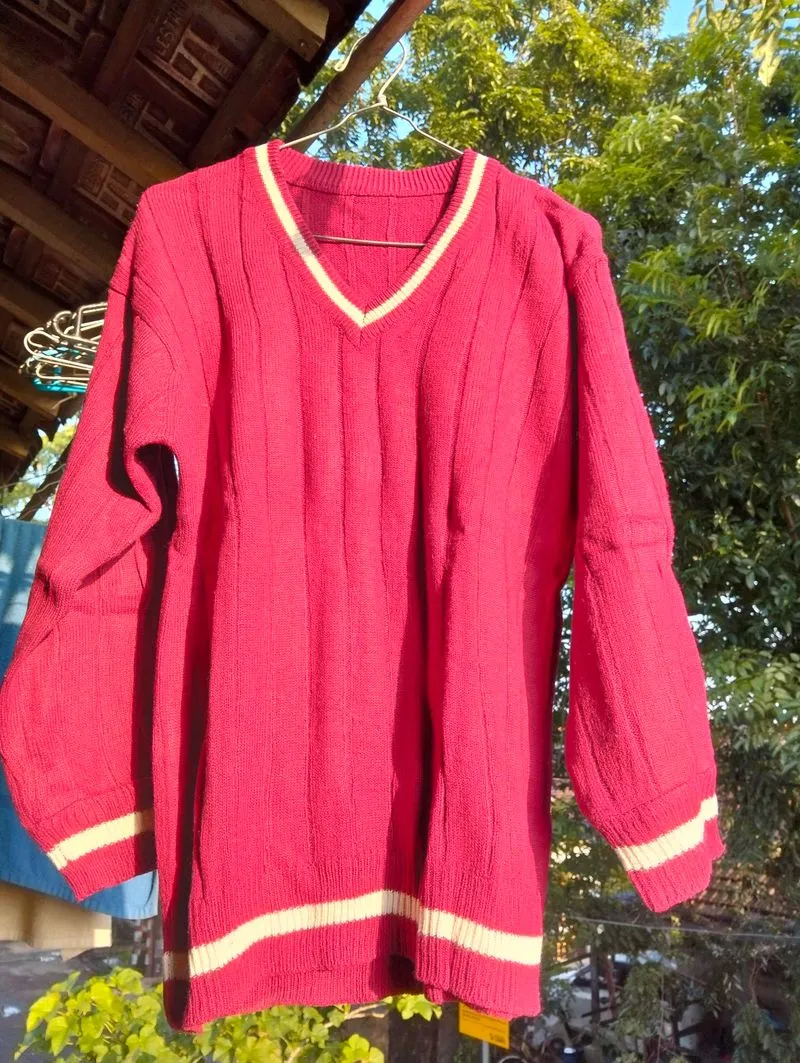 Baju Rajut, Merah n Cream photo 1