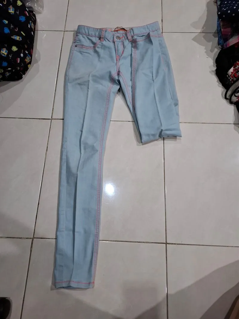 Giordano Low Rise Skinny Tapered photo 1