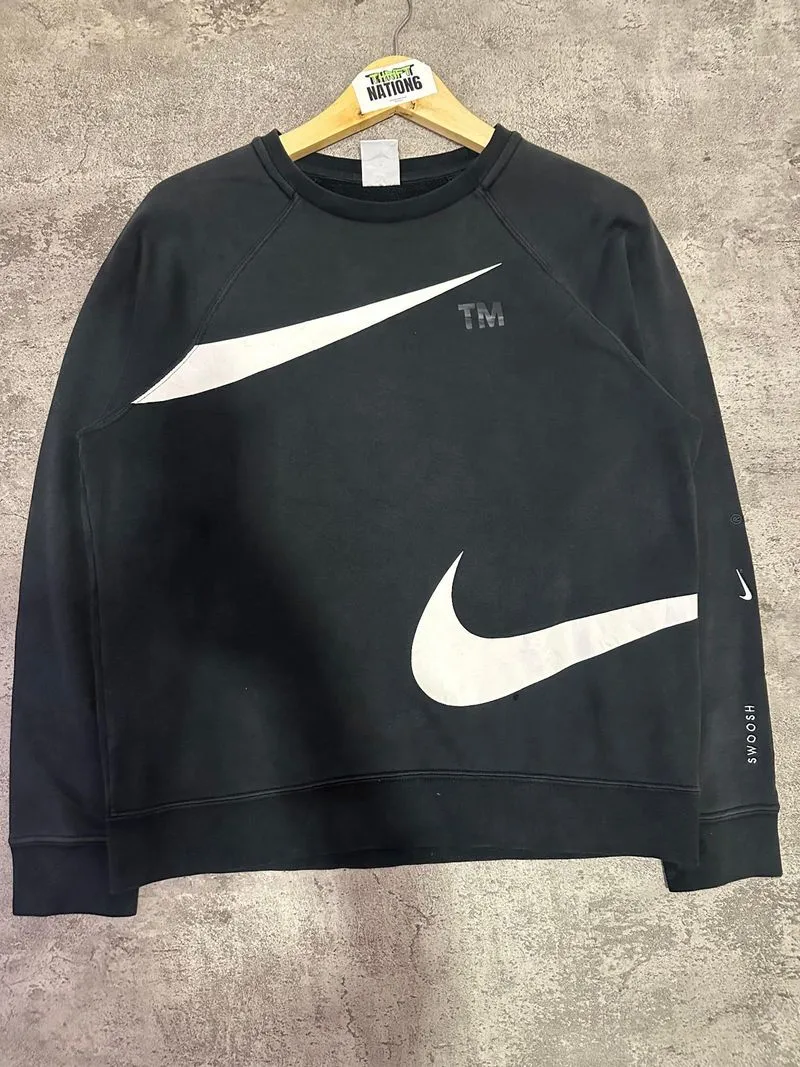 NIKE BIG SWOOSH photo 1
