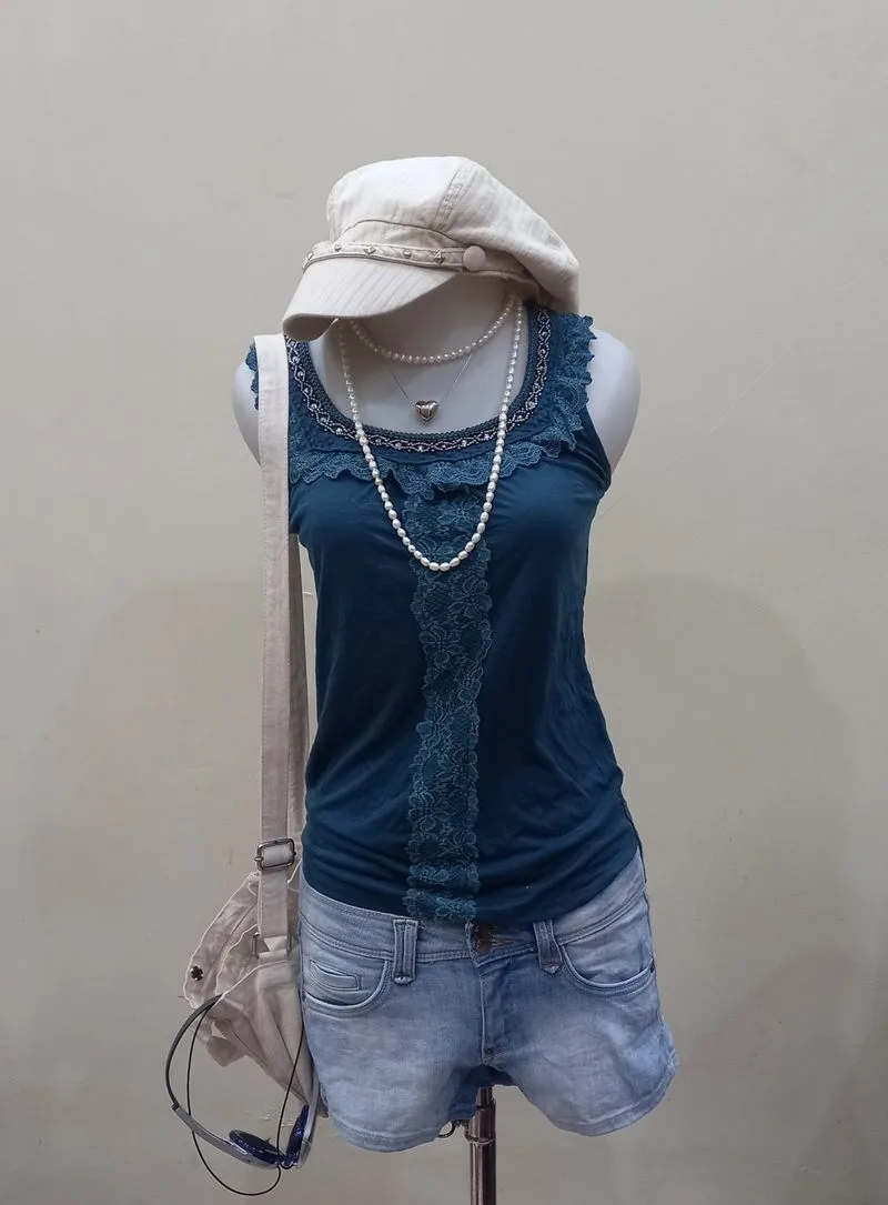 2000s axes femme japan mori kei tank top photo 1