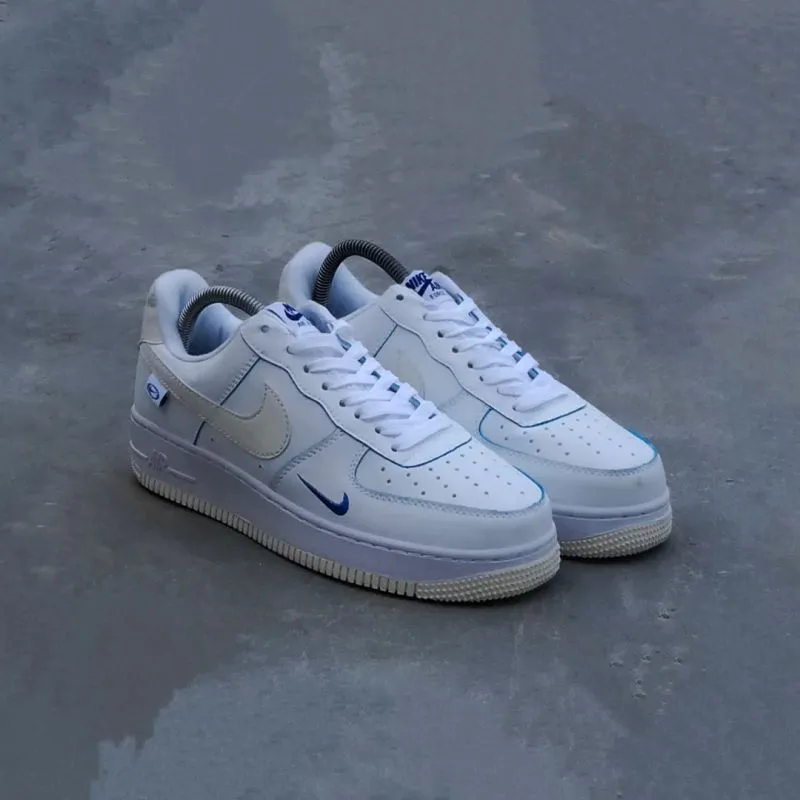 Nike Streetwear Casual Sneakers Wanita white photo 1