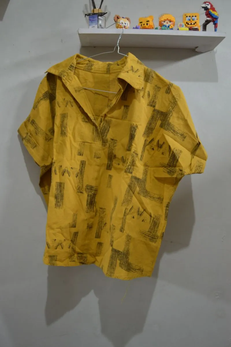 Blouse Yellow Wanita Motif Abstrak photo 1