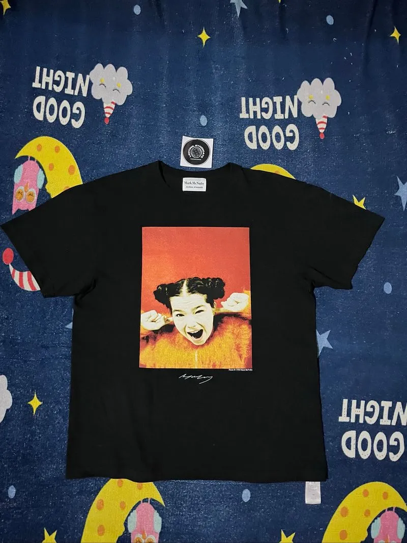 Bjork Potrait Electronic Pop Artis Iceland Singer Tee photo 1