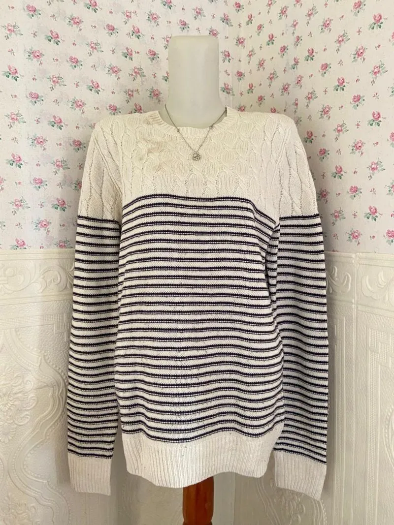 Striped cable sweater sweater rajut kepang salur putih hitam photo 1