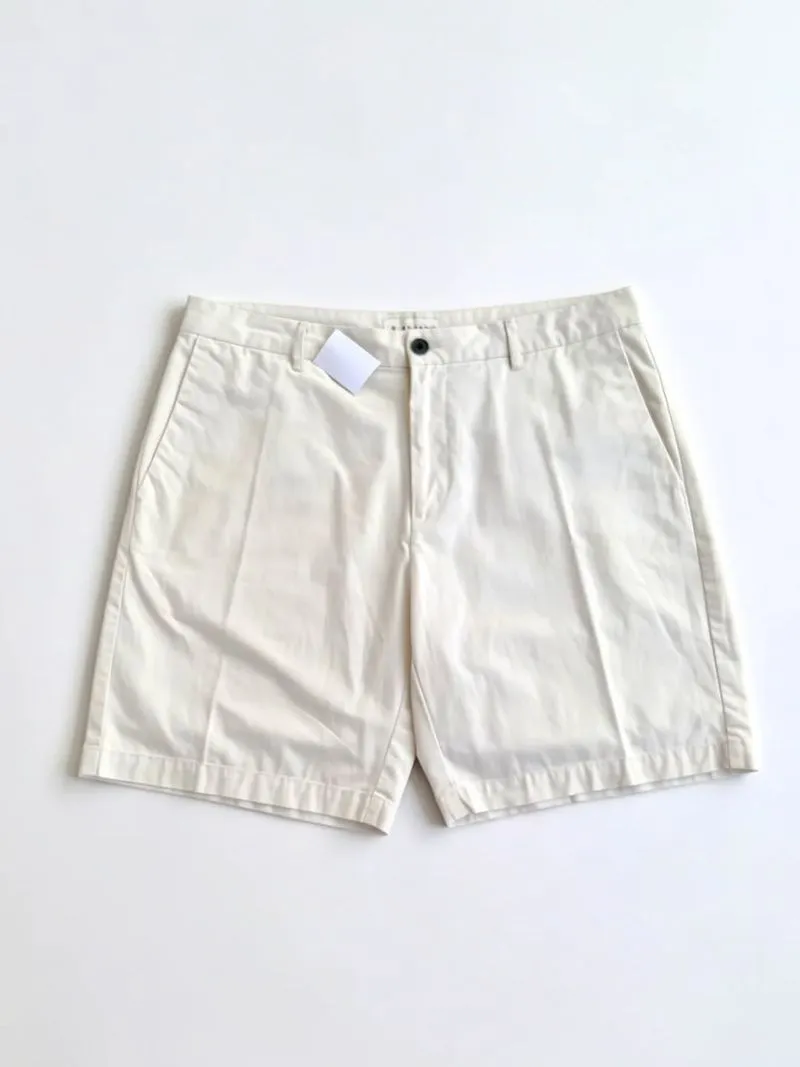GIORDANO CHINOS SHORT PANTS | CELANA PENDEK | CLWM photo 1