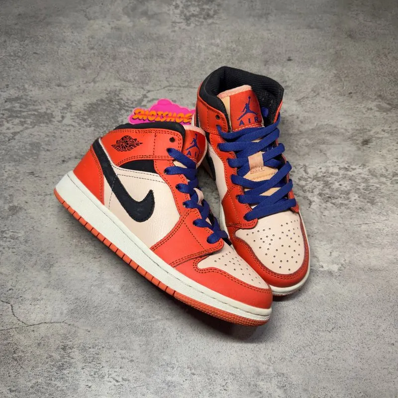 NIKE AIR JORDAN 1 MID SE TRUF ORANGE photo 1