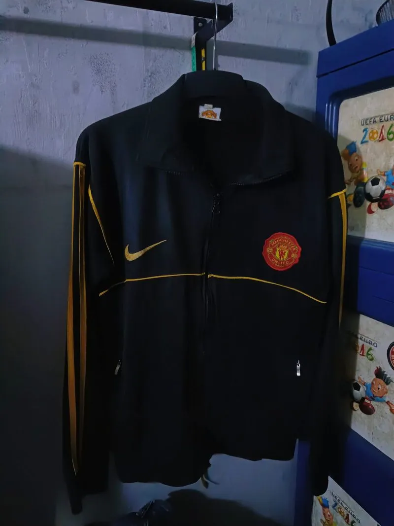 Tc emyu Nike  photo 1