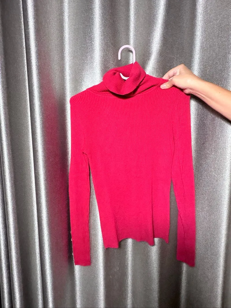 RED TURTLE NECK ZARA photo 1