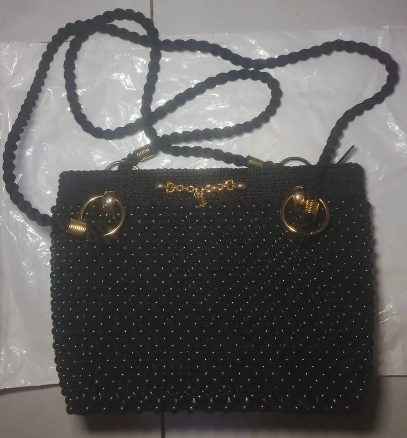 TAS HITAM photo 1