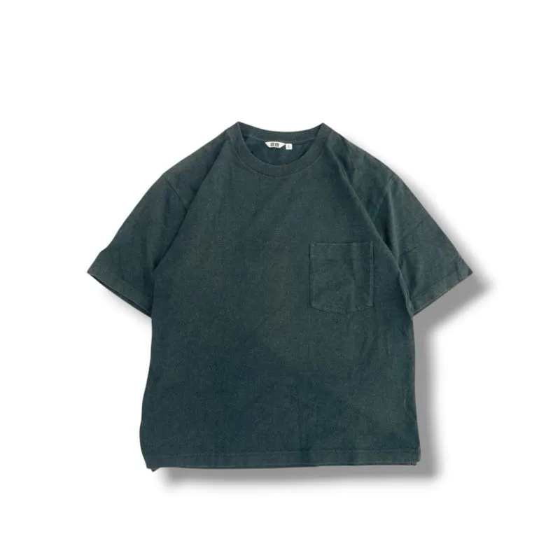 Kaos Uniqlo Pocket photo 1