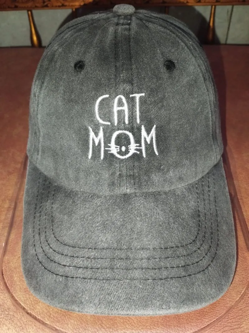 A Stylish Embroidered CAT MOM Baseball Cap photo 1