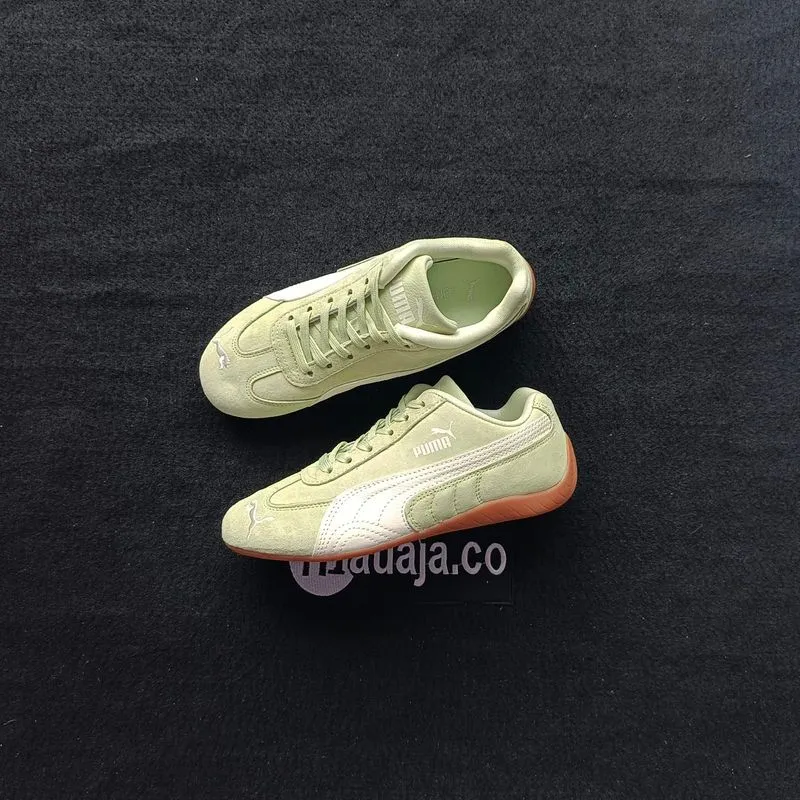 Puma Streetwear Casual Sneakers Wanita green photo 1