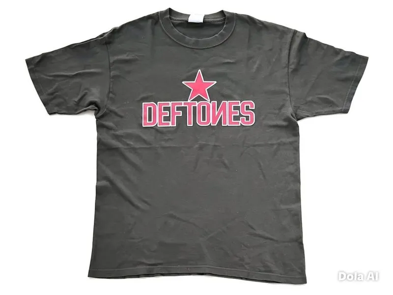 Vintage Deftones Soviet tee photo 1