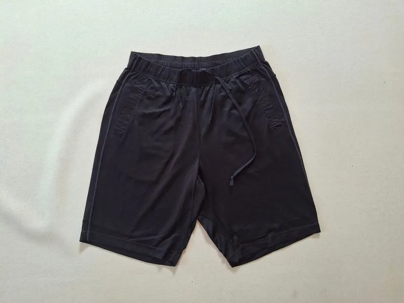 CELANA PENDEK UNIQLO ORIGINAL 100% photo 1