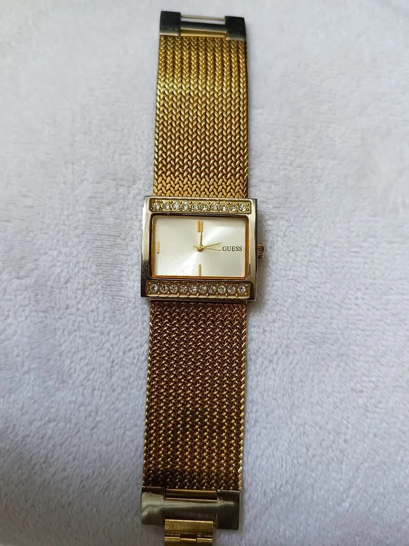 Vintage gold square from Guess photo 1