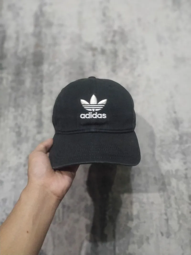 Adidas threefoil caps photo 1