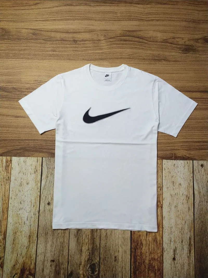 Nike Big Swoosh T-shirt photo 1