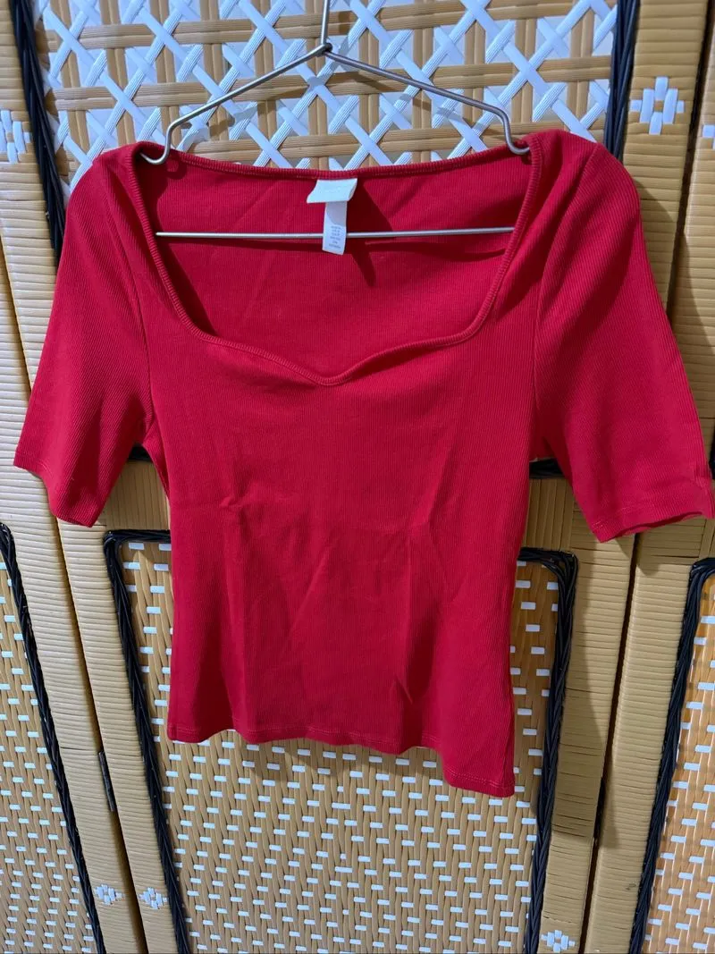 H&M knit shirt Belum Pernah dipakai photo 1