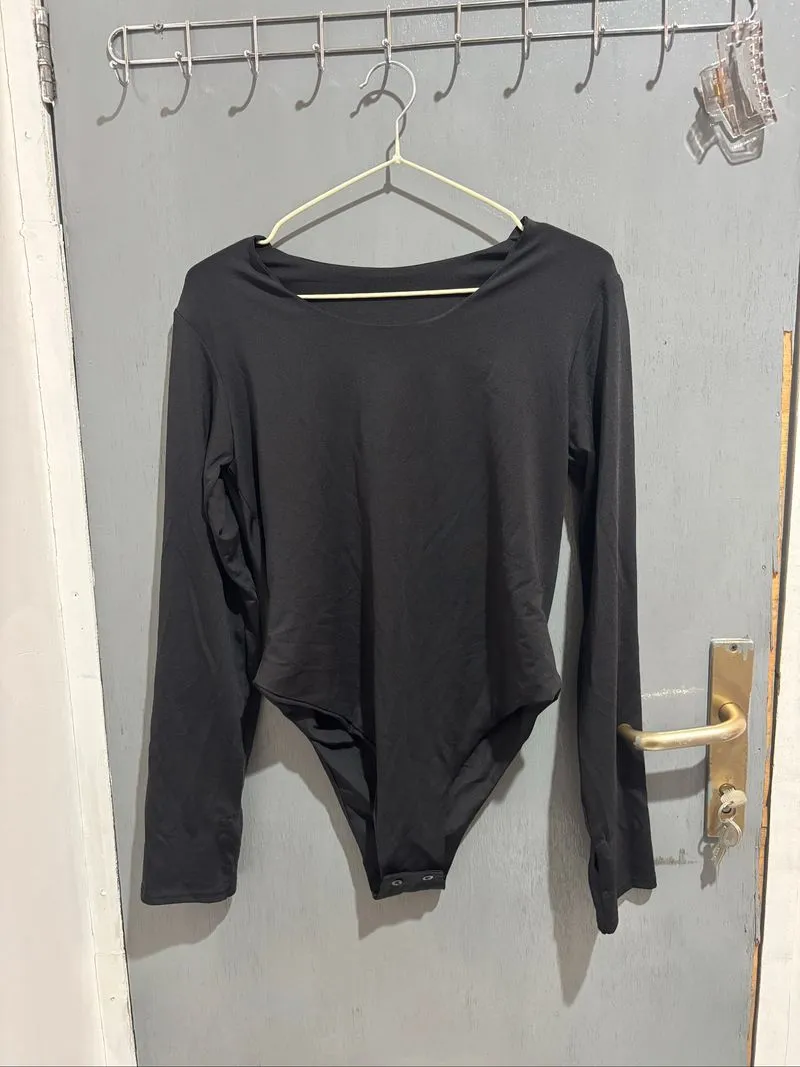 Jumpsuit Polyster Hitam Wanita photo 1