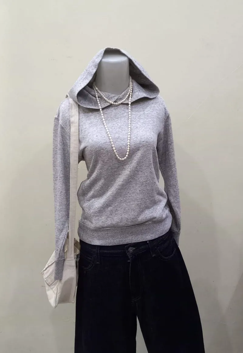 Uniqlo grey hoodie photo 1