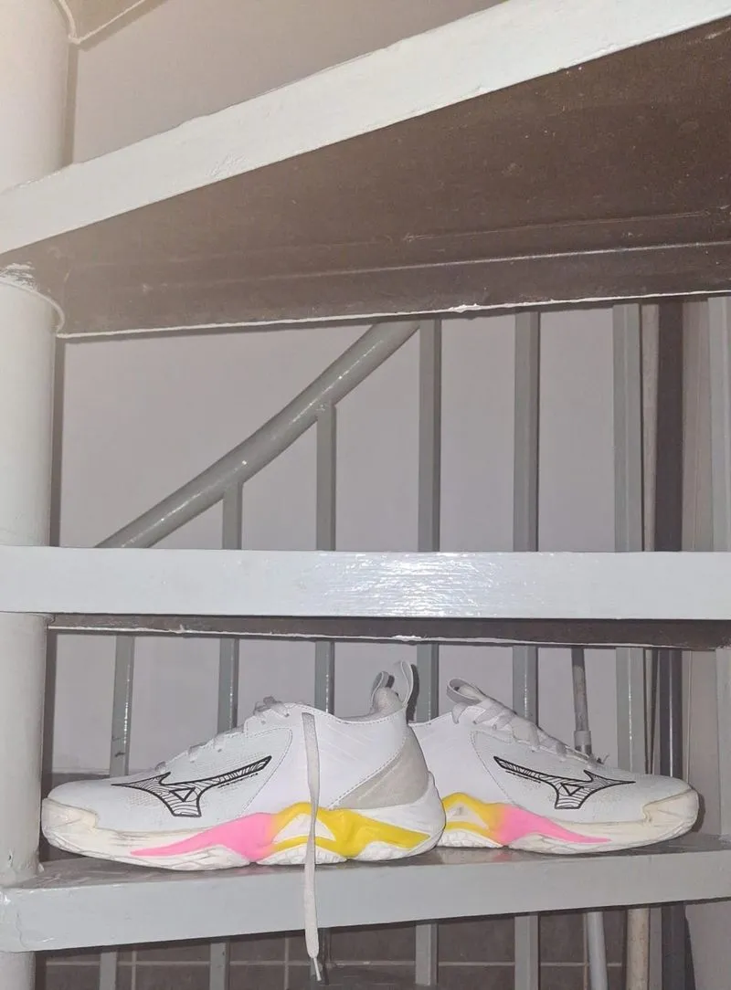 SEPATU WANITA MIZUNO photo 1