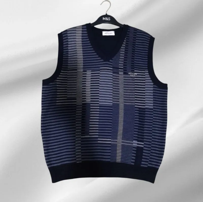 Vest / ROMPI Rajut  photo 1