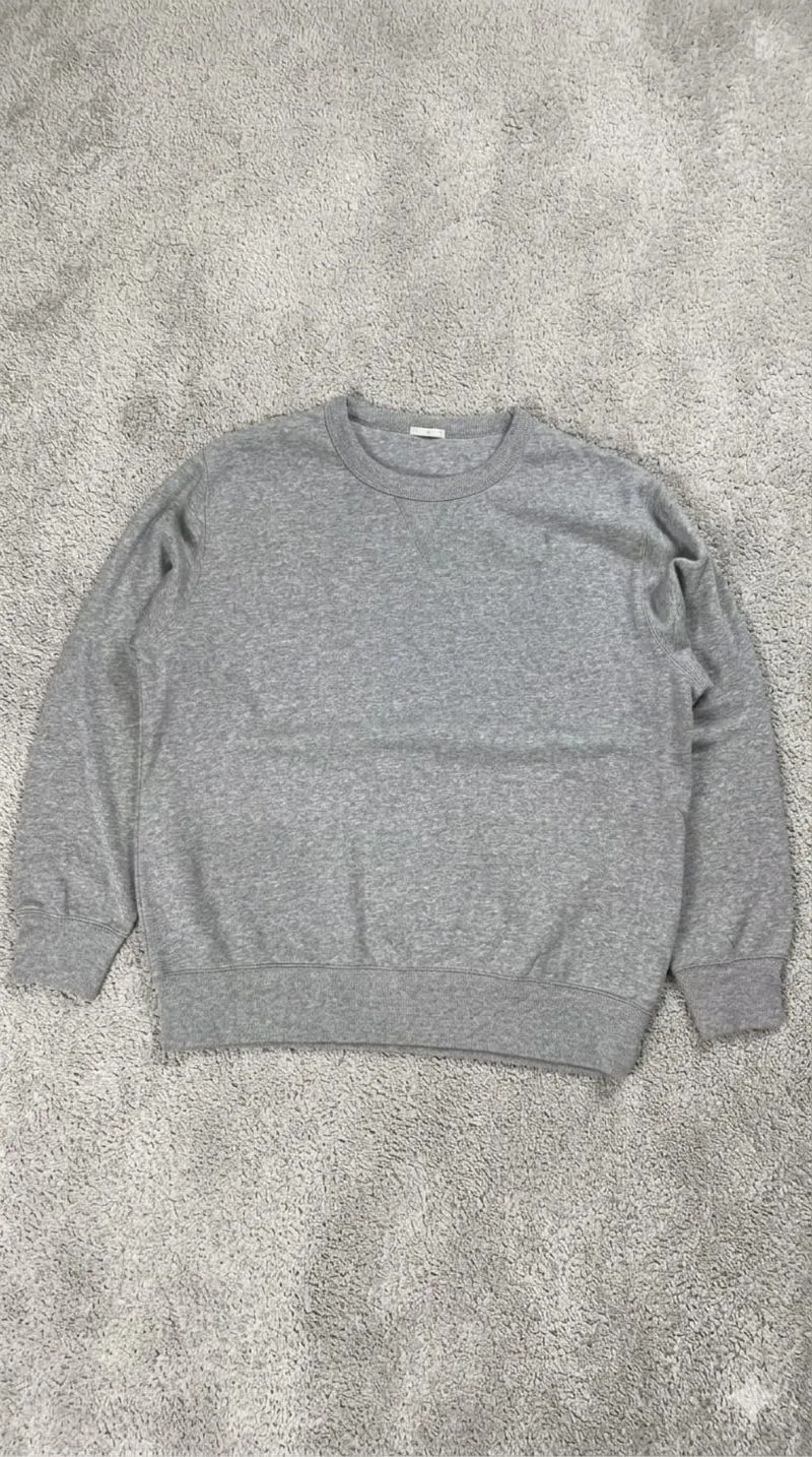 CREWNECK GU, size L-XL photo 1