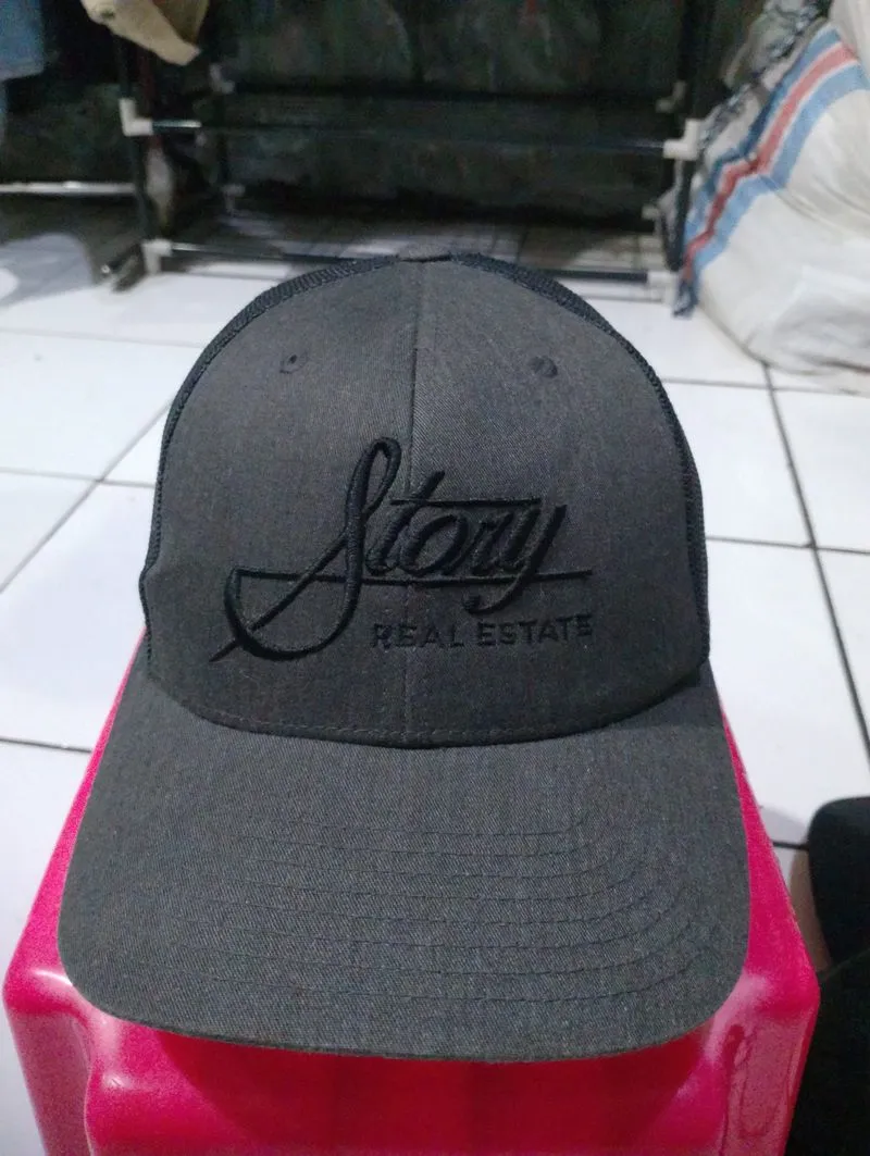 Topi photo 1