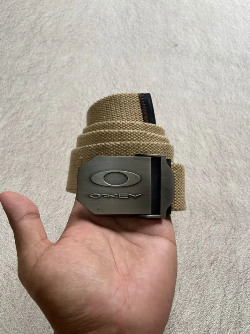 Belt oakley photo 1