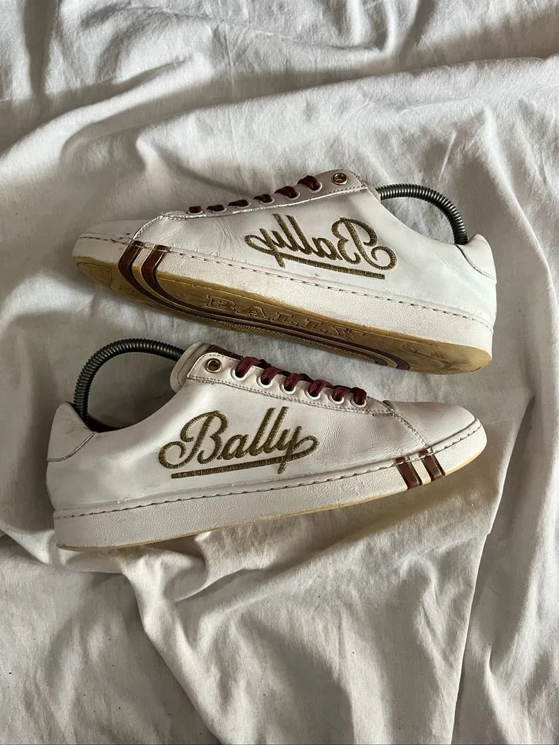 Bally Winston Embroidered Logo photo 1