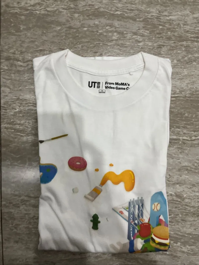 Uniqlo MoMa Tee photo 1