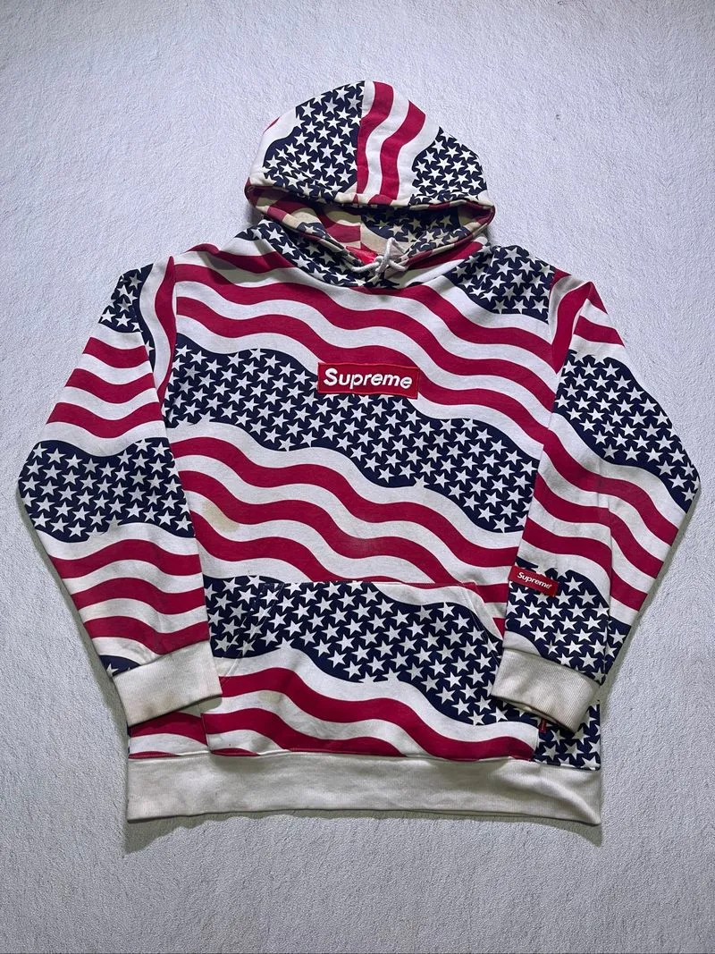 Supreme/ supreme logo box/ supreme flag photo 1