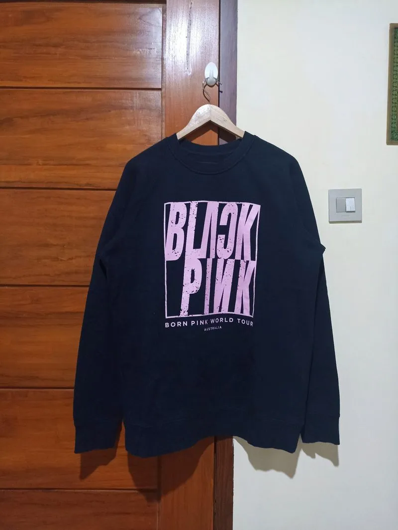 BLACK PINK WORLD TOUR AUSTRALIA ORIGINAL OFFICIAL photo 1