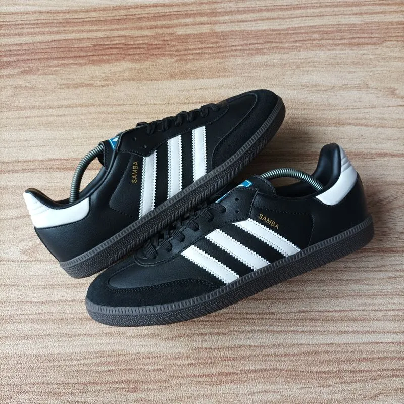 Adidas Indie Casual Sneakers Pria white black photo 1