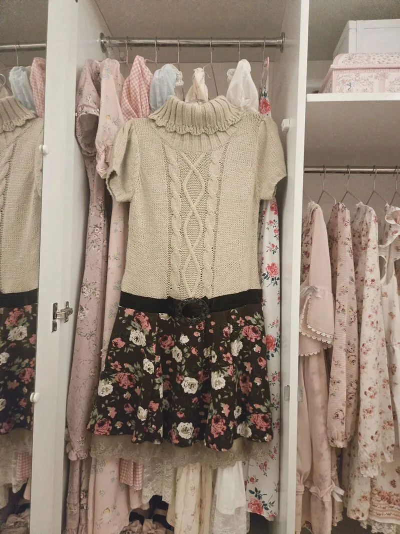 axes femme vintage knit dress. photo 1