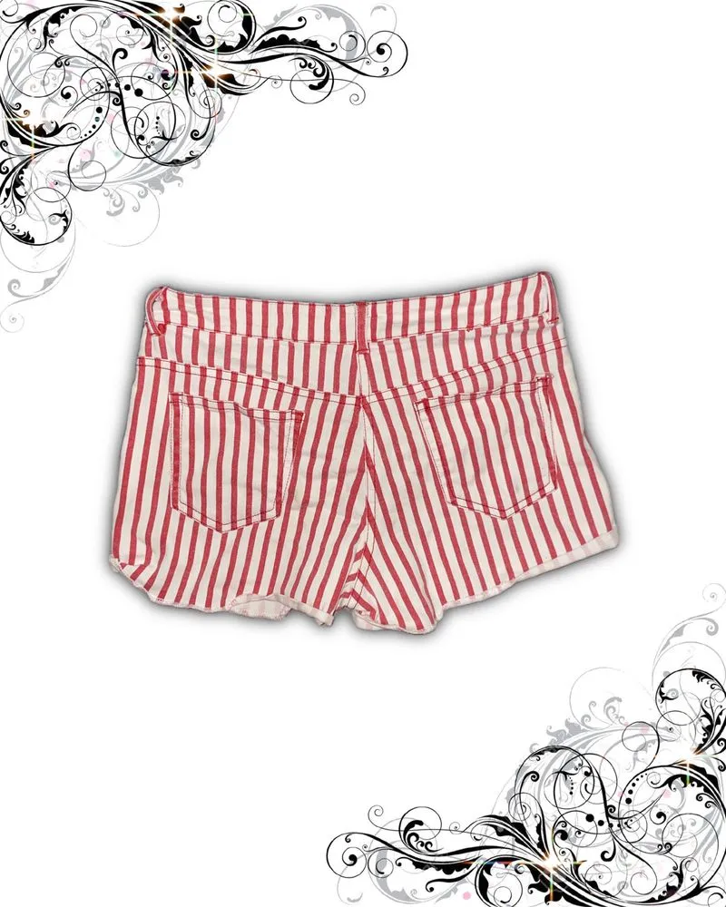 Red White Strip Hotpants photo 1