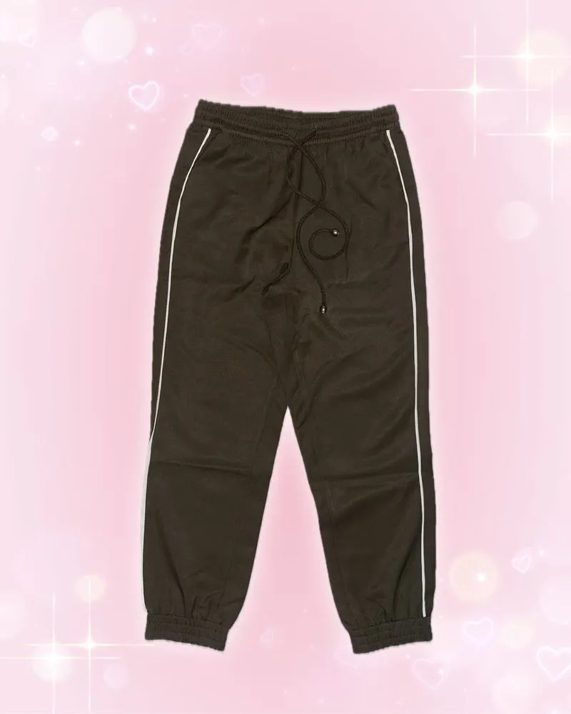 Jogger pants photo 1